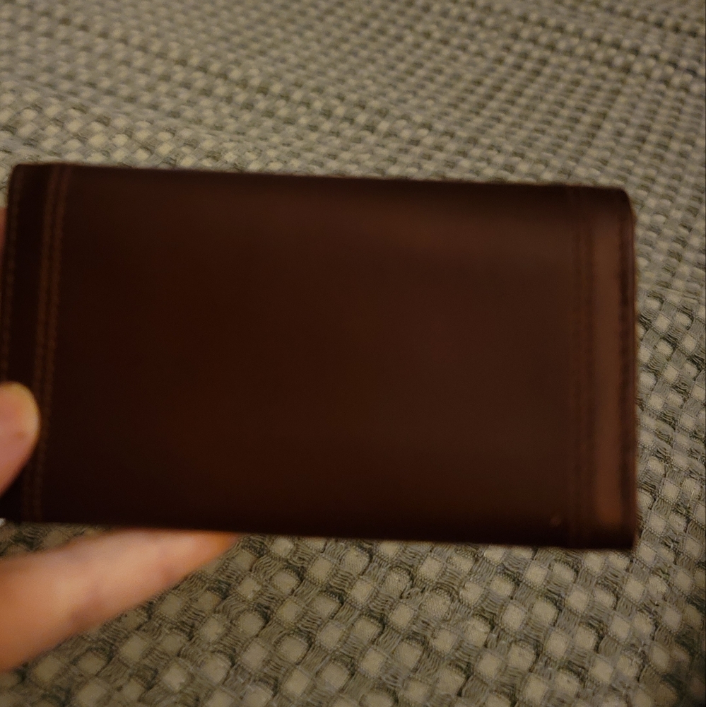 SAINT LAURENT key case YSL logo Bordeaux leather/ Pristine - Picture 5 of 7